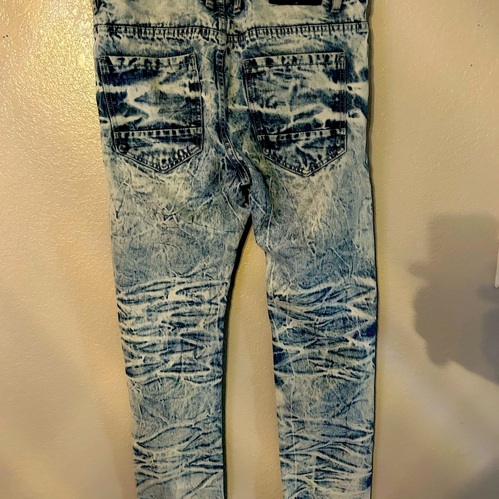 Men’s ripped blue Jean plant size(32waist)